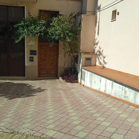 Appartamento Bougainvillea Casa Castelbuono (Sicily)